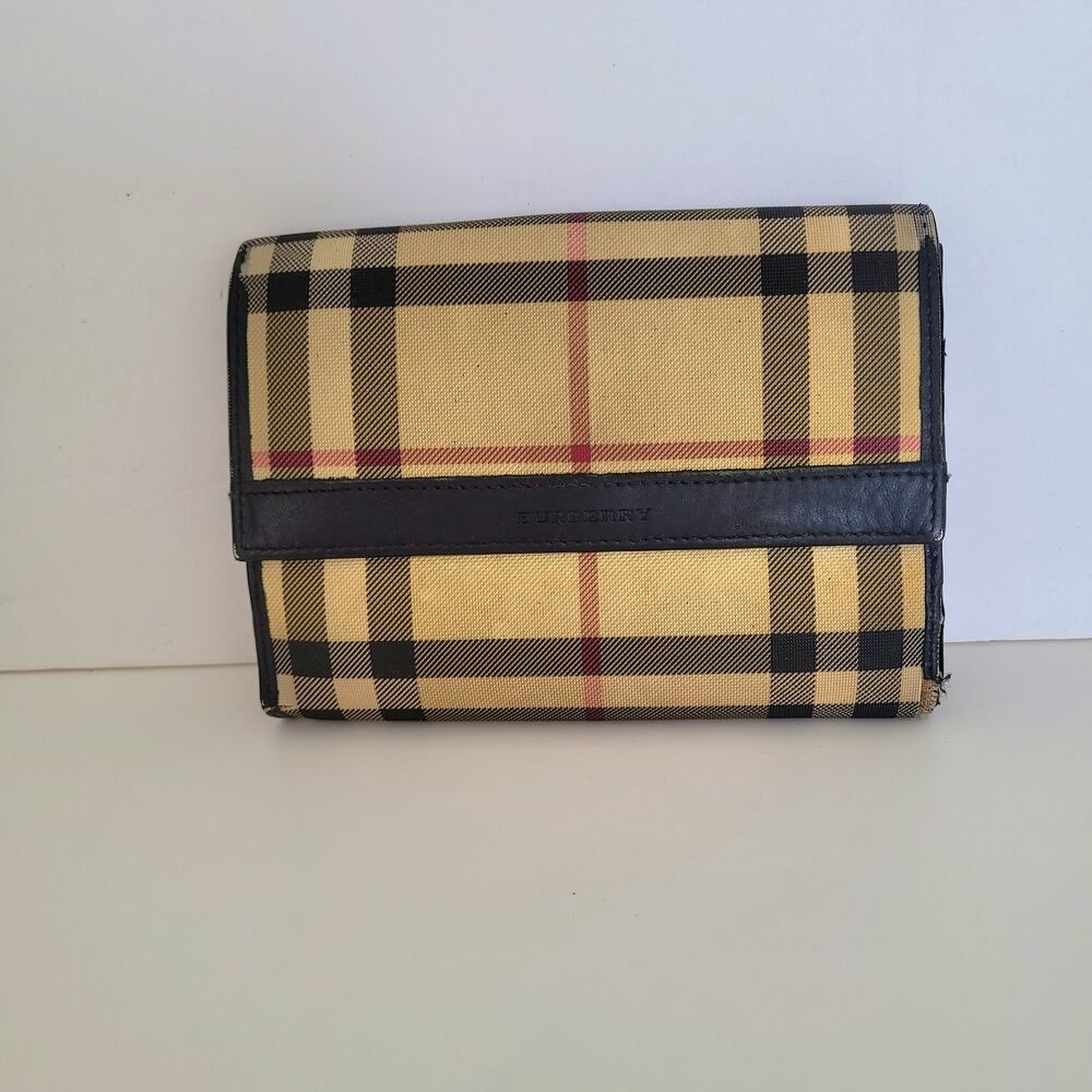 Burberry London Women's Classic Check‎ Plaid Coated Canvas Leather Snap Wallet